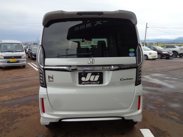 HONDA N BOX CUSTOM 4WD 2018