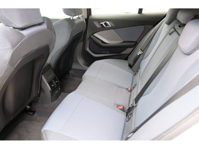 BMW BMW 1series 2025