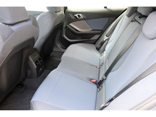 BMW BMW 1series 2025