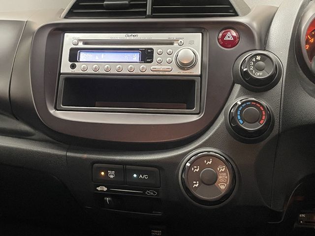 HONDA FIT 2010