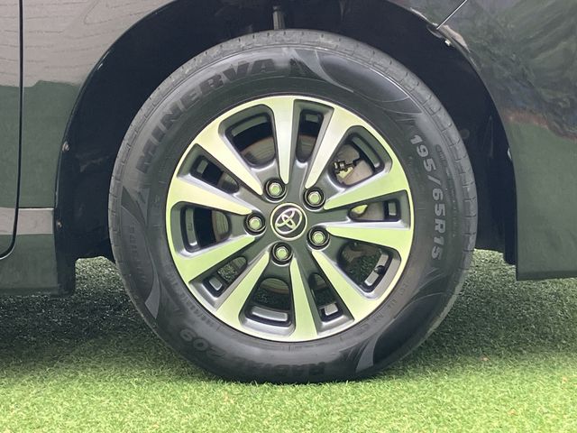 TOYOTA ESQUIRE HYBRID 2018