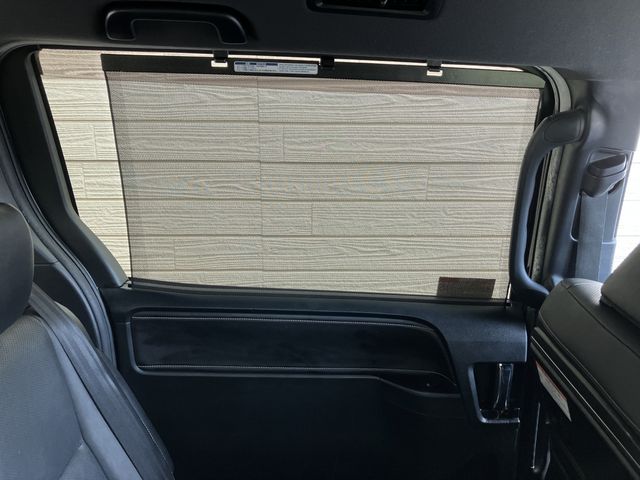 TOYOTA ESQUIRE HYBRID 2018