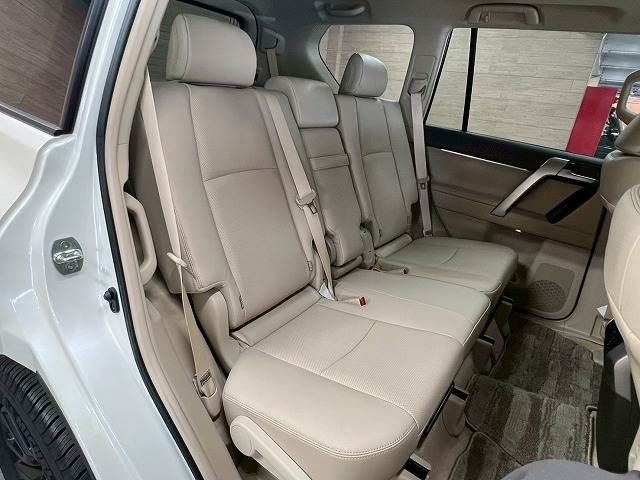 TOYOTA LANDCRUISER PRADO 2023