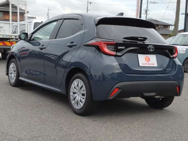 TOYOTA YARIS HYBRID 2024