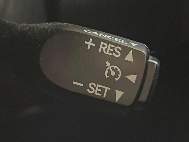 TOYOTA HARRIER 2WD 2014