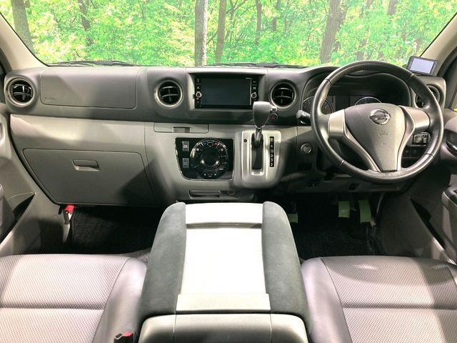 NISSAN NV350 CARAVAN 2019