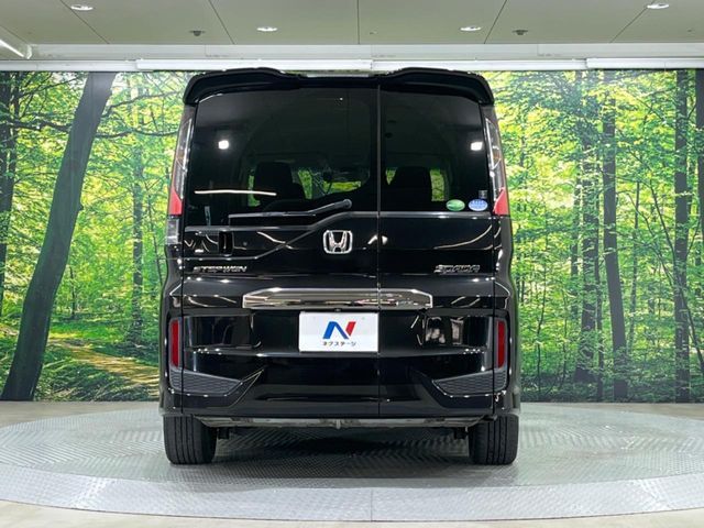 HONDA STEPWAGON SPADA 2016