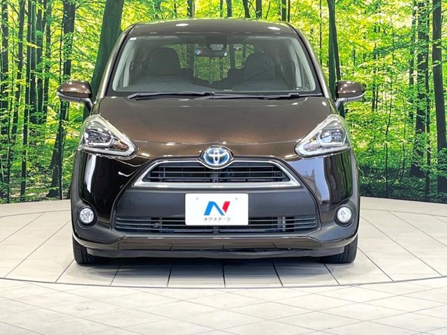 TOYOTA SIENTA HYBRID 2015