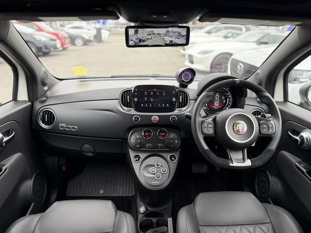 FIAT ABARTH 695C 2024