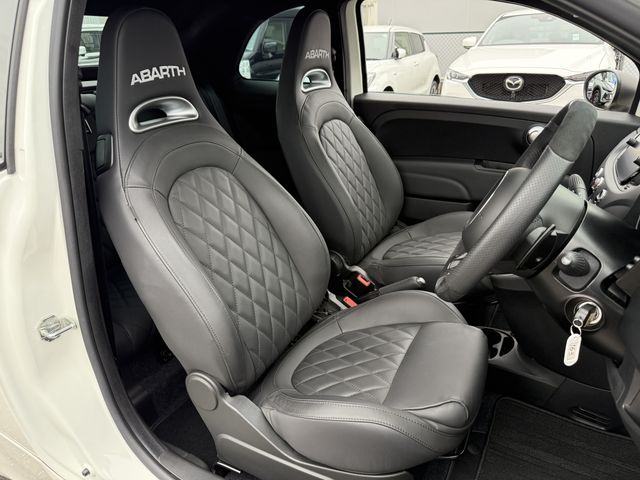 FIAT ABARTH 695C 2024