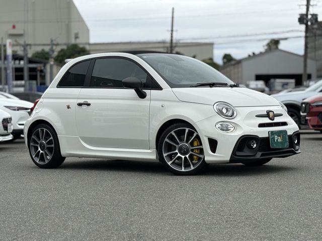 FIAT ABARTH 695C 2024