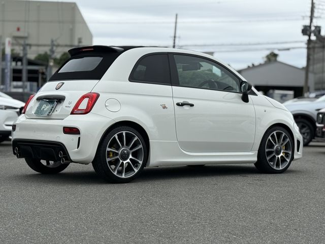 FIAT ABARTH 695C 2024