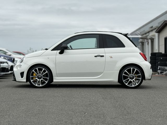 FIAT ABARTH 695C 2024