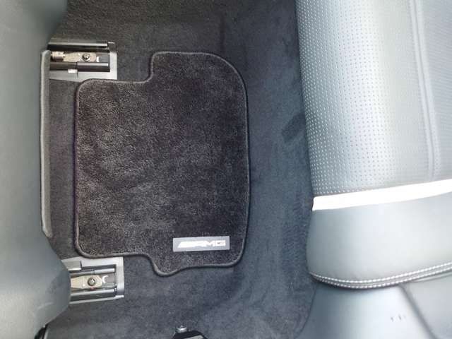 MERCEDES BENZ MERCEDES AMG Cclass Cabriolet 2019