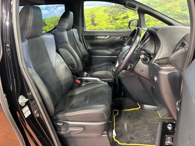 TOYOTA VELLFIRE 2016