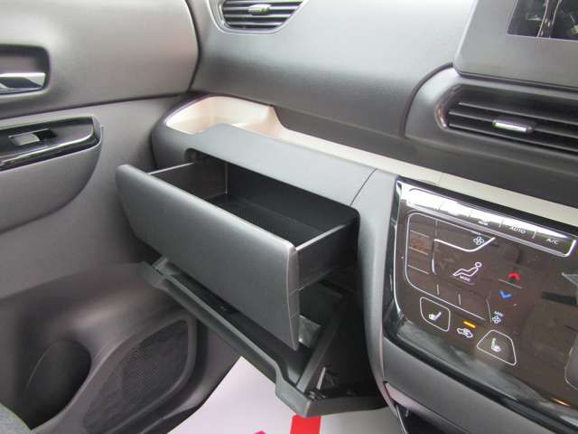 MITSUBISHI DELICA MINI 2025