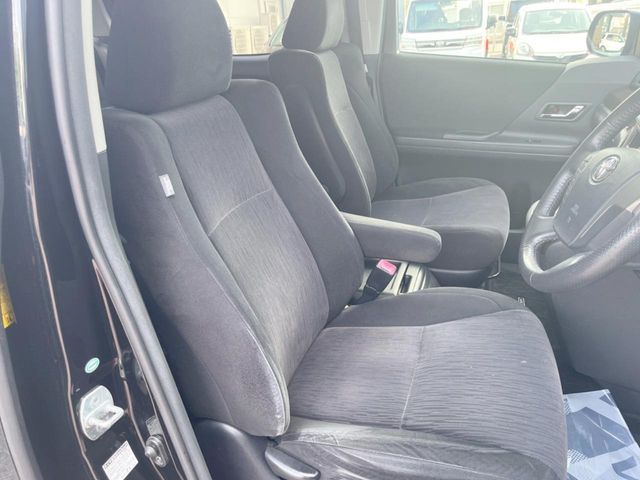 TOYOTA VELLFIRE 2012