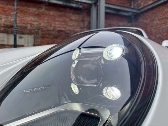 PORSCHE PORSCHE 911 2024