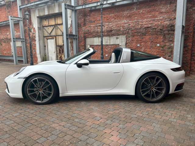 PORSCHE PORSCHE 911 2024