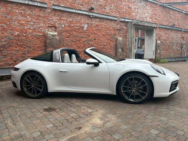 PORSCHE PORSCHE 911 2024