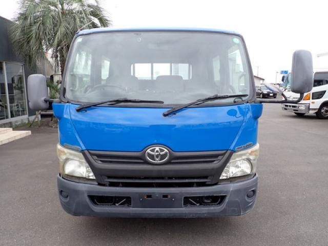 TOYOTA DYNA 2012