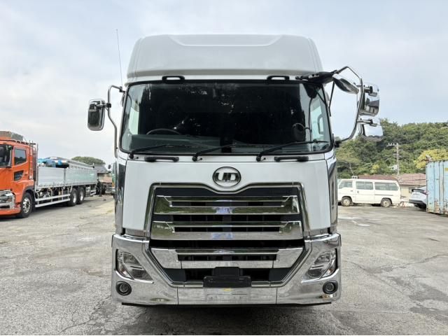 NISSAN DIESEL Quon 2019