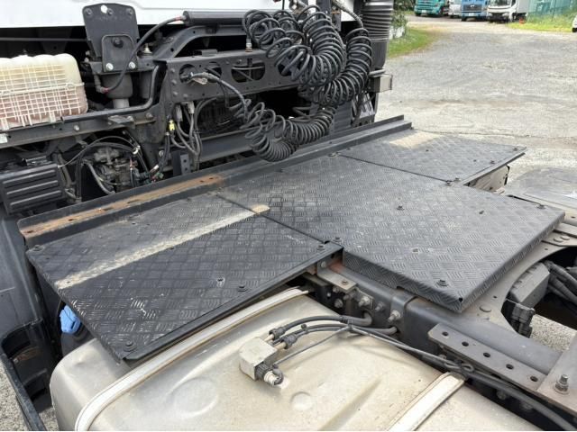 NISSAN DIESEL Quon 2019