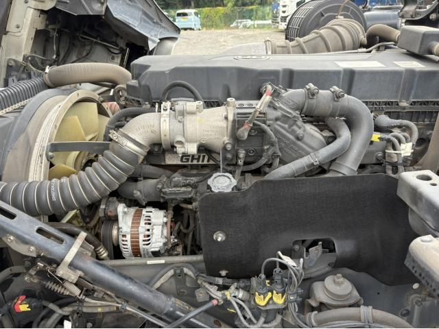 NISSAN DIESEL Quon 2019