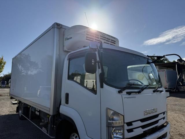 ISUZU FORWARD 2017