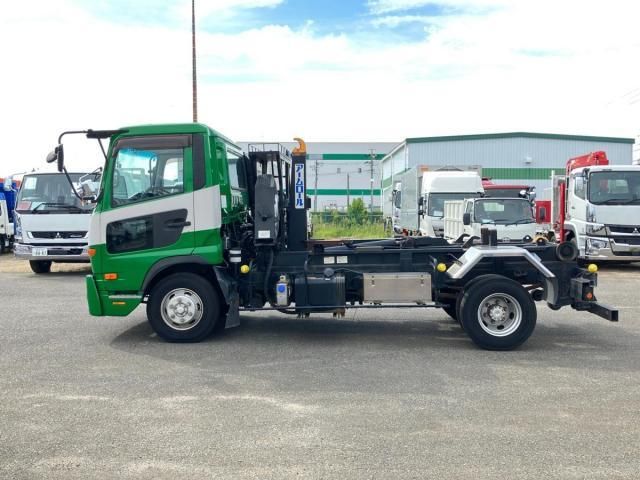 NISSAN DIESEL CONDOR 2012