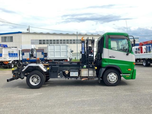 NISSAN DIESEL CONDOR 2012