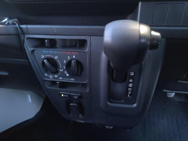 DAIHATSU HIJET CARGO 2019