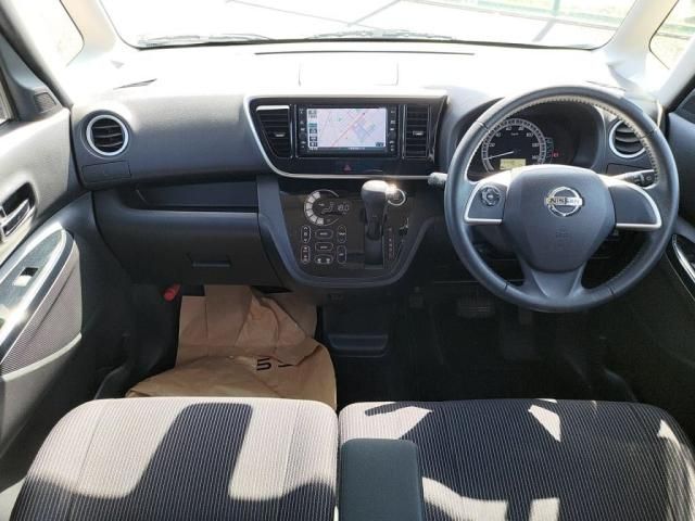 NISSAN DAYZ ROOX 2019