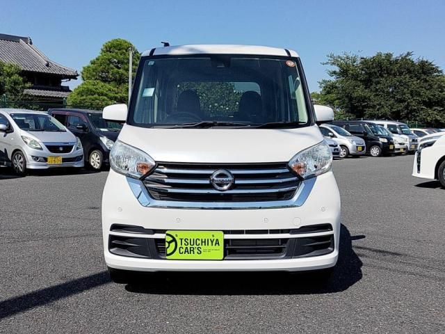 NISSAN DAYZ ROOX 2019