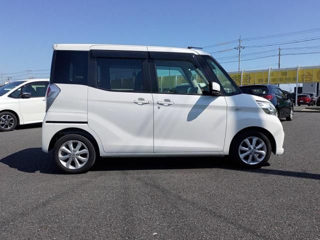 NISSAN DAYZ ROOX 2019