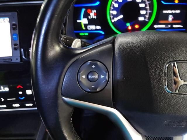 HONDA SHUTTLE HYBRID 2016