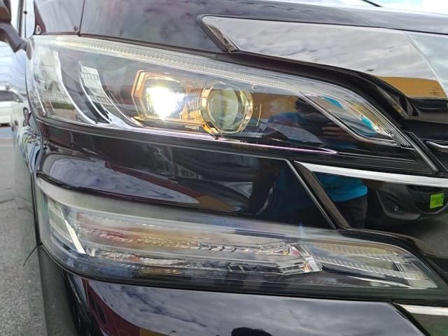 TOYOTA VELLFIRE 2017