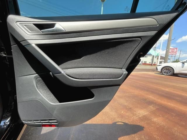 VOLKSWAGEN VOLKSWAGEN GOLF 2017