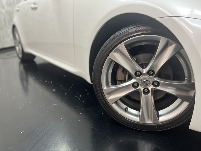 TOYOTA LEXUS IS250 2011