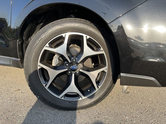 SUBARU FORESTER 2017