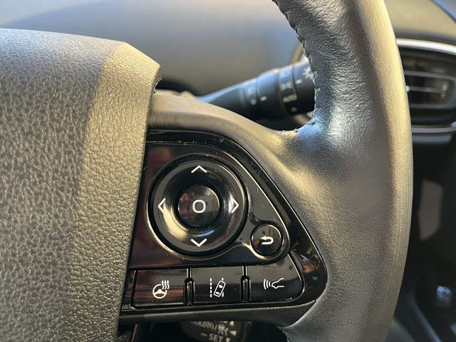 TOYOTA PRIUS PHV 2019