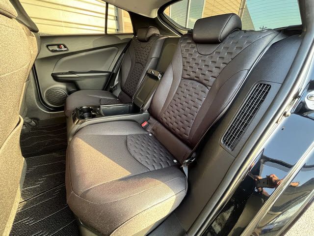 TOYOTA PRIUS PHV 2019