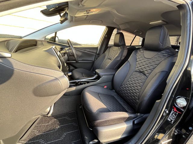 TOYOTA PRIUS PHV 2019