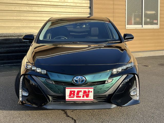 TOYOTA PRIUS PHV 2019