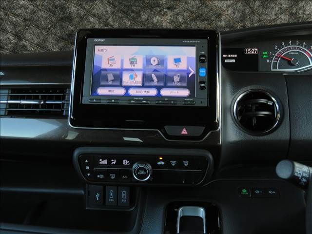 HONDA N BOX CUSTOM 2018