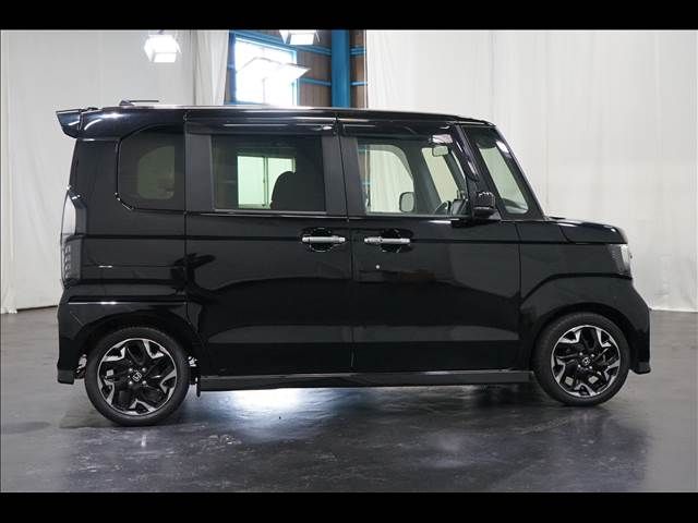 HONDA N BOX CUSTOM 2018