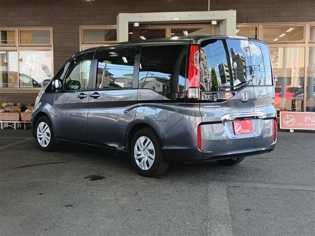 HONDA STEPWAGON 2015