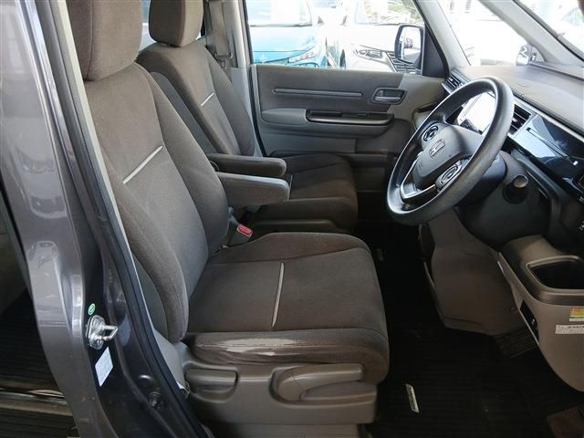 HONDA STEPWAGON 2015