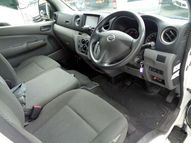 NISSAN NV350 CARAVAN 4WD 2017