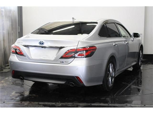 TOYOTA CROWN sedan hybrid 4WD 2020